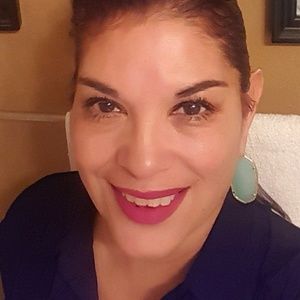 Meet your Posher, Joann